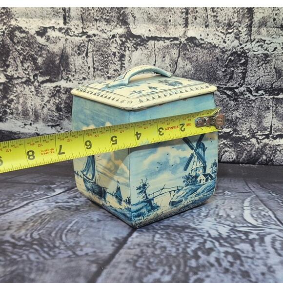 Vintage Western Germany Dutch Zaadam Holland Windmill Boats Biscuit Cookie Tin - Picture 5 of 5